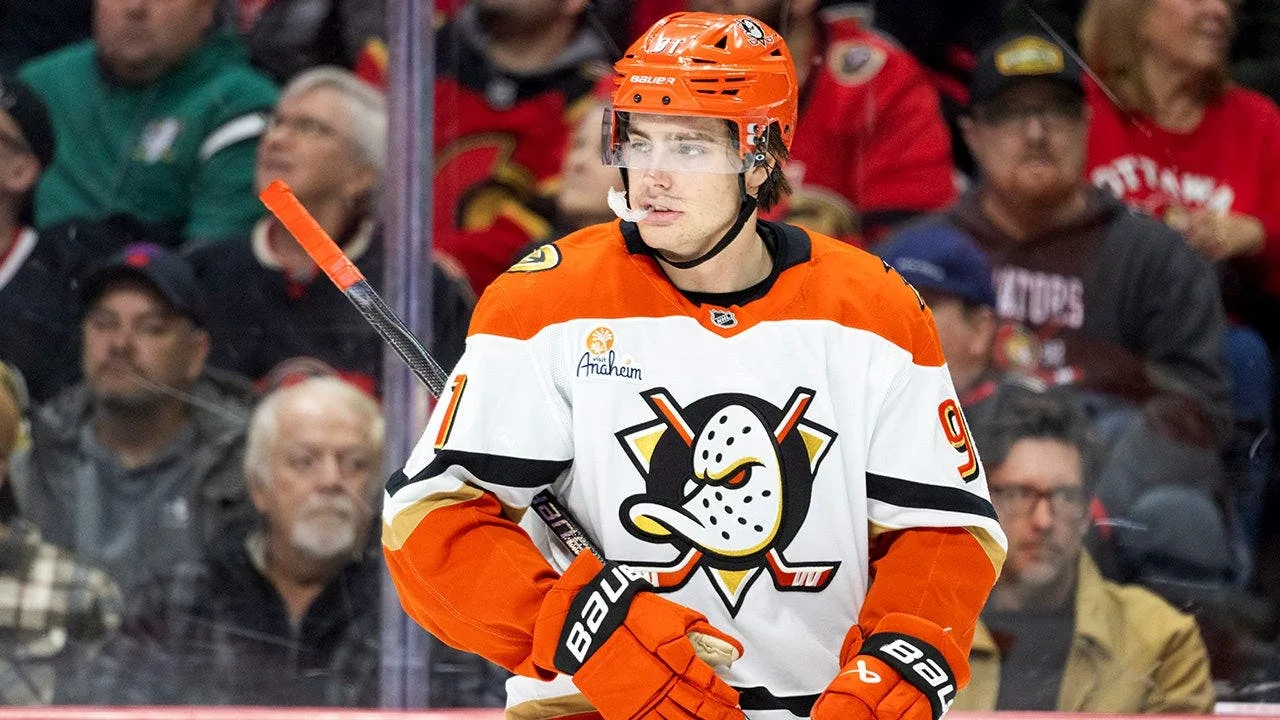 Philadelphia Flyers Submit Mammoth Offer Sheet for Anaheim Ducks Star Leo Carlsson