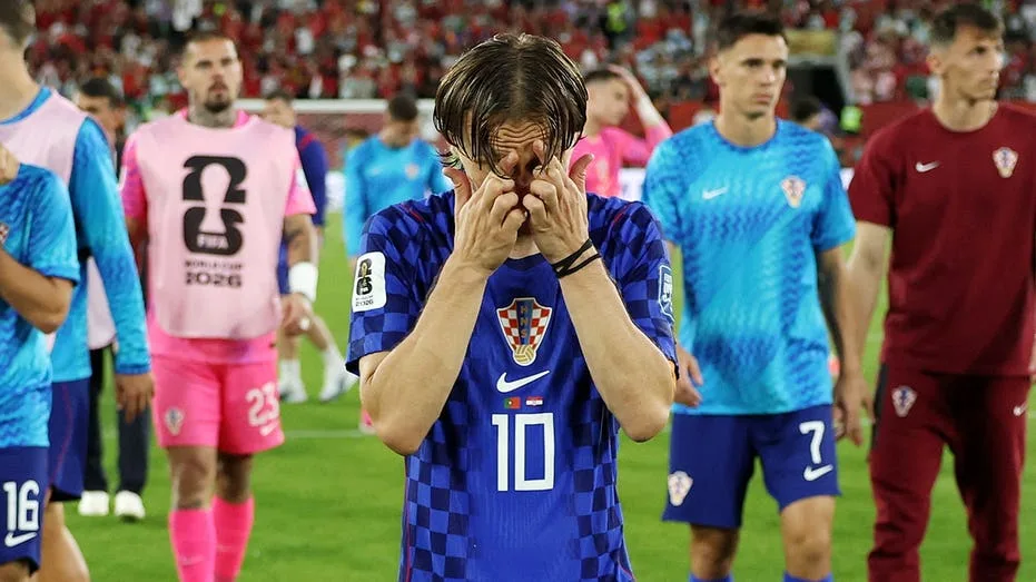 Portugal Secures Round of 16 Berth After VAR Reverses Croatia's Late Equalizer; Ronaldo Sets New Records