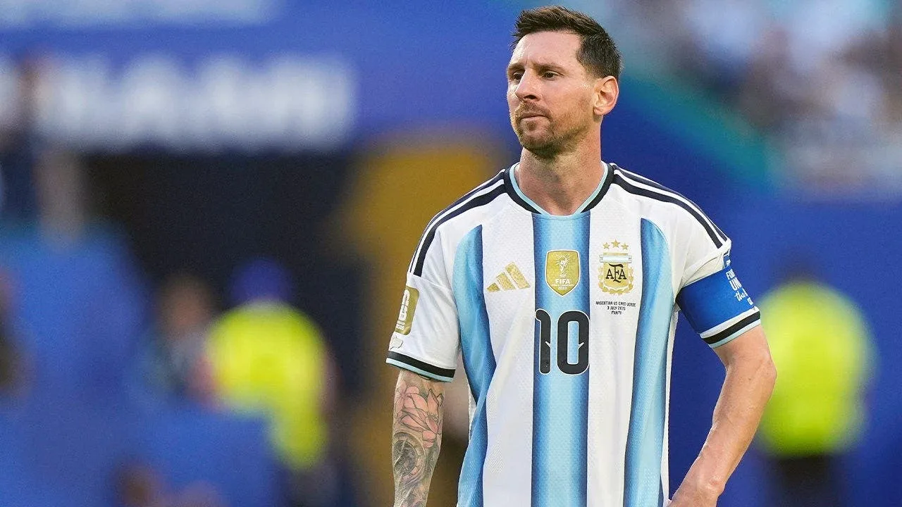 Argentina Averts Historic Upset in Thrilling World Cup Knockout Match Against Resilient Cape Verde