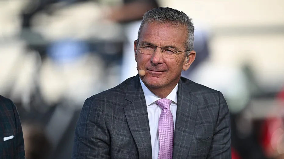 College Football Debate: Has the Big Ten's Ascent Surpassed the SEC in Venues and Fan Passion?